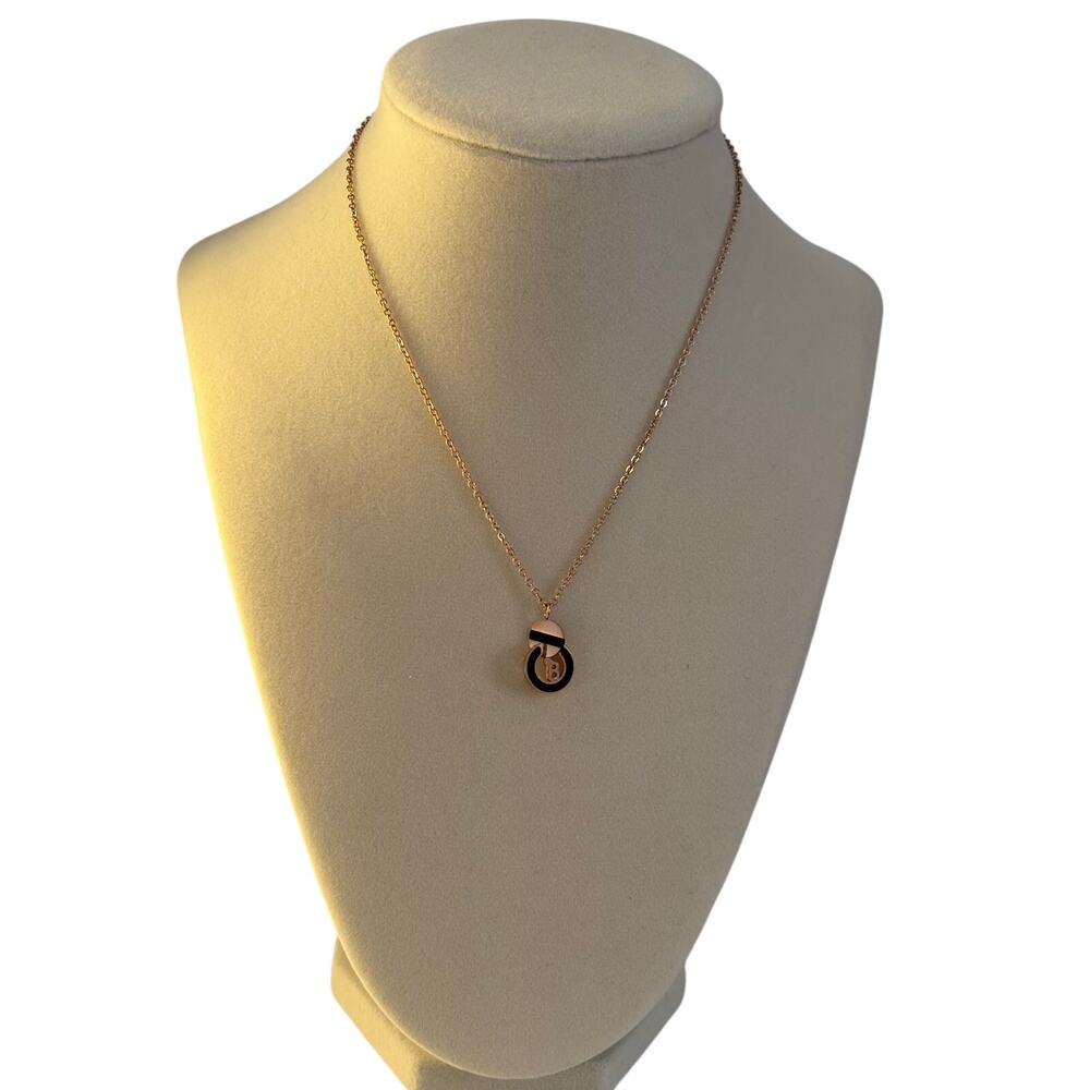 Rose Gold Initial Pendant Necklace Minimalist Letter Charm Jewelry - Picture 6 of 7